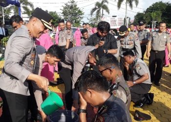 Kegiatan Kenaikan Pangkat 33 Personel Langsung di Pimpin Oleh Kapolresta Tanjungpinang, Kombes. Pol. Hamam Wahyudi, SH., SIK.