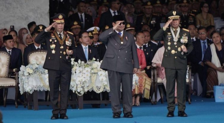Presiden Prabowo Subianto Bersama Panglima TNI Memperingati Hari Bhayangkara ke 79