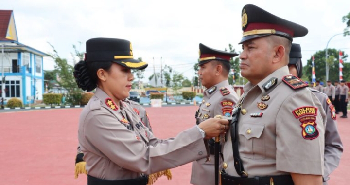 Gelar Sertijab Kapolsek Gunung Kijang Dan Teluk Bintan, di Pimpin Langsung Kapolres Bintan