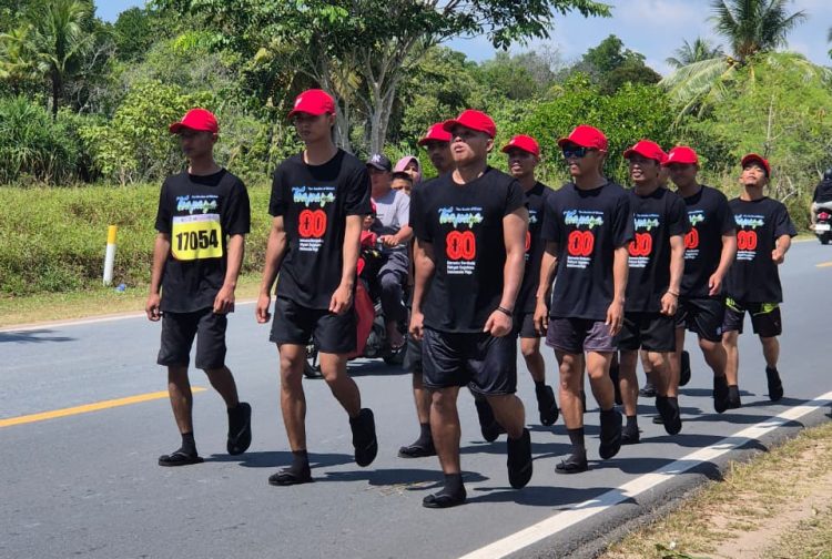 Sebanyak 2.211 Peserta Yang Tergabung Dalam 201 Tim, Ikut Memeriahkan  Gerak Jalan Tri Lomba Juang di Bintan