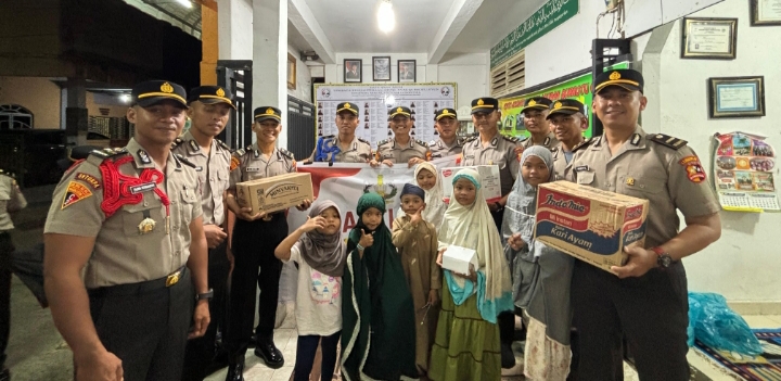 Siswa Sip Angkatan 54 Gelombang 2 Polda Kepri Gelar Bakti Sosial di Batam Dan Tanjungpinang