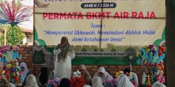 Sambut Maulid Nabi, BKMT Air Raja Gelar Pawai 1000 Bunga Telur di Masjid Baitul Izzah