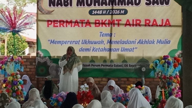 Sambut Maulid Nabi, BKMT Air Raja Gelar Pawai 1000 Bunga Telur di Masjid Baitul Izzah